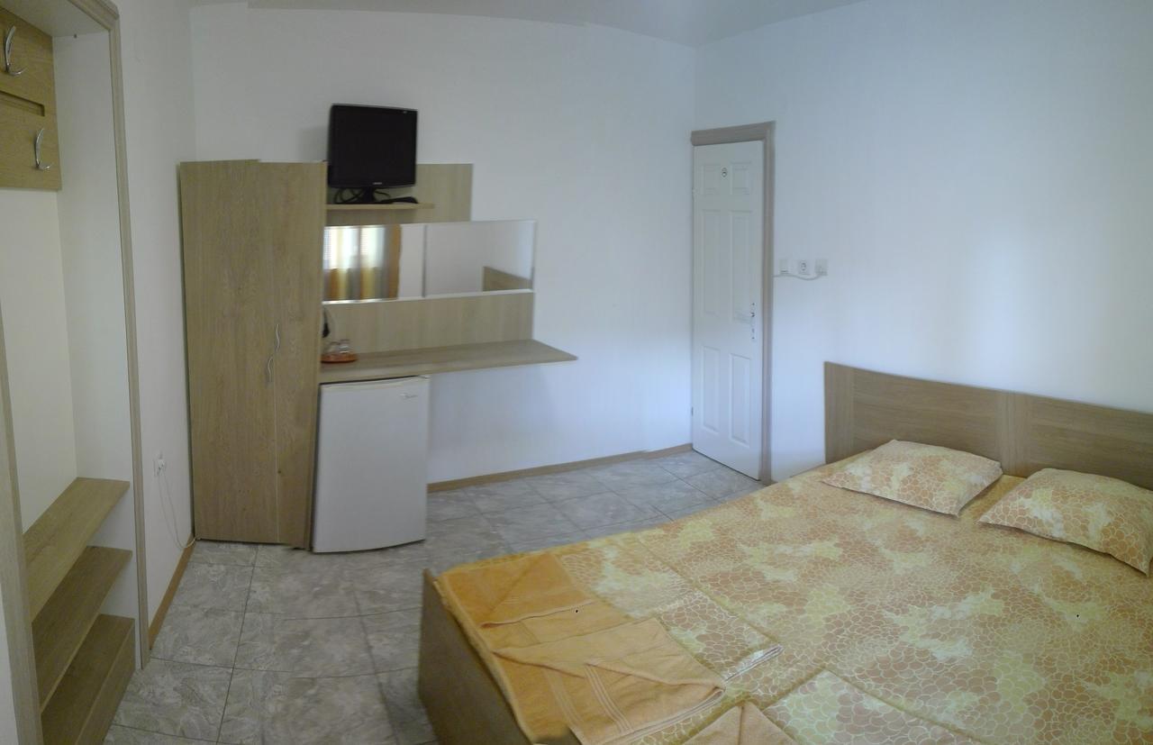 Eleonor Guest House Byala  Exterior photo