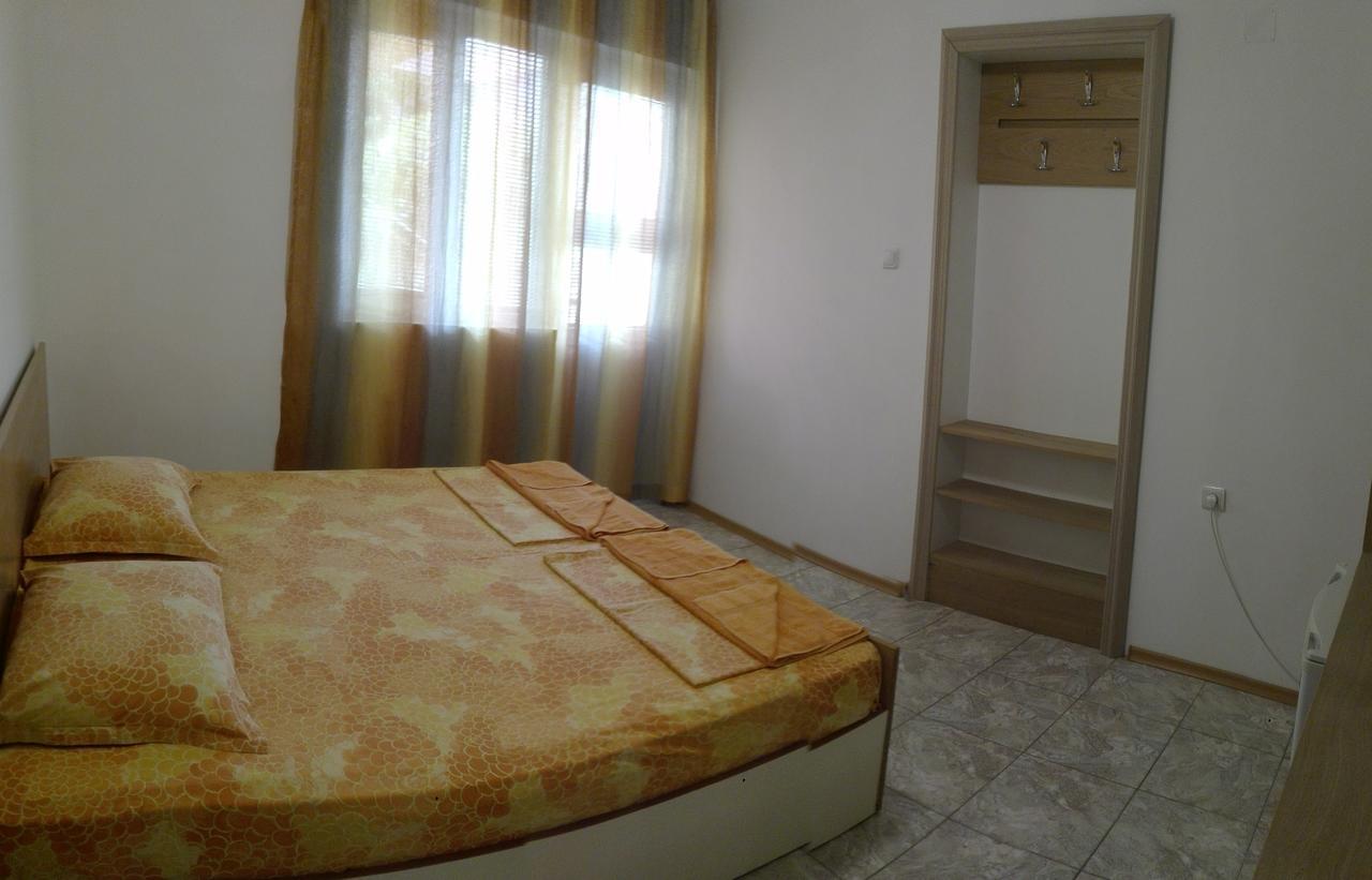 Eleonor Guest House Byala  Exterior photo